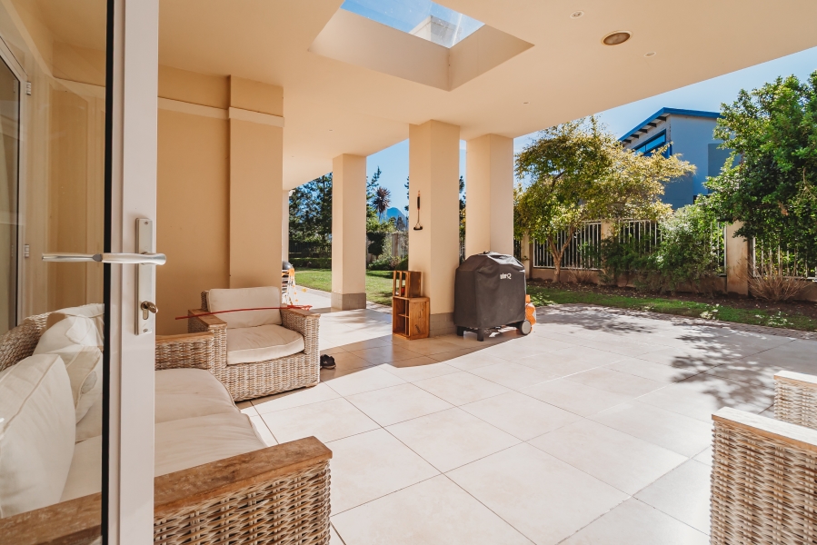 4 Bedroom Property for Sale in King George Park Western Cape